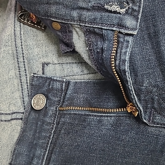 7 For All Mankind Dark Washed Bootcut Jeans; Size 27 - Picture 12 of 14